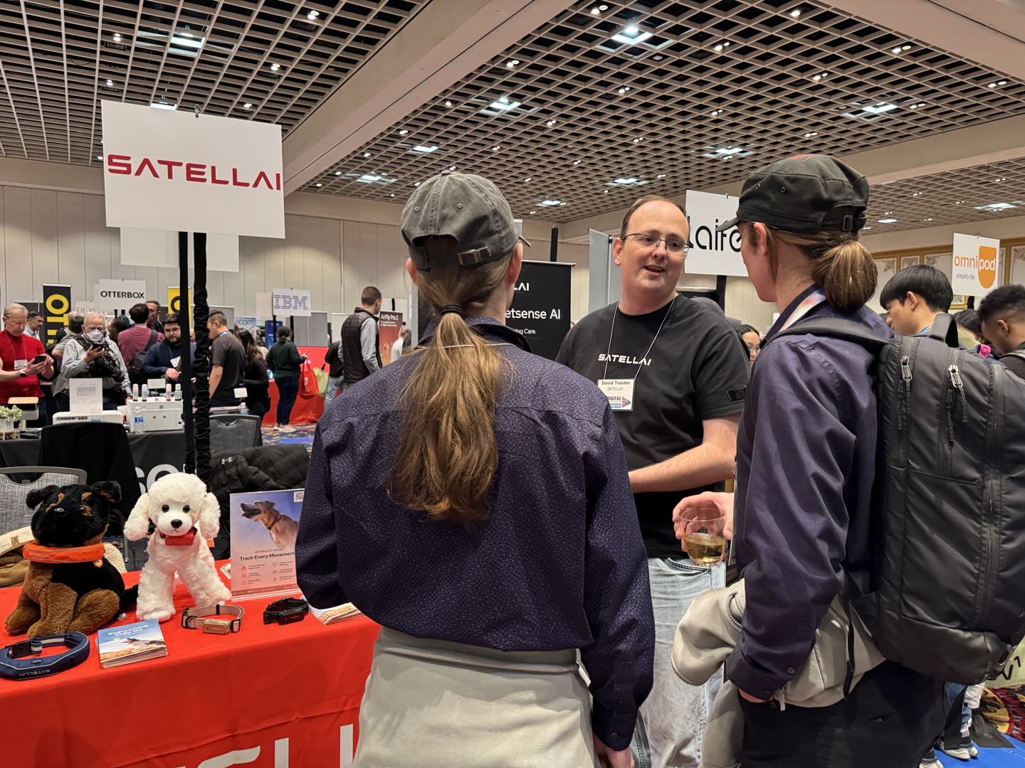 PETVORA CES booth demo for AI pet collar and pet tracking