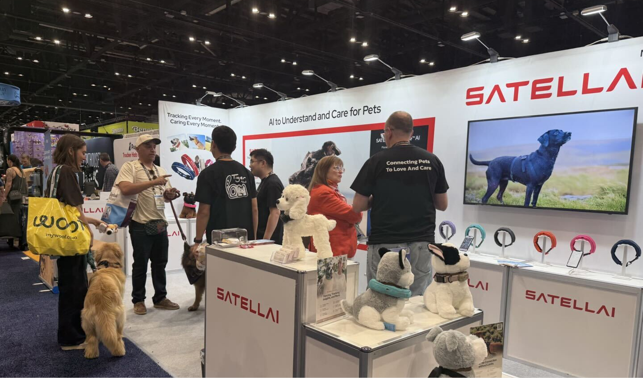 PETVORA booth at Global Pet Expo 2026 in Orlando, Florida, showcasing smart pet GPS collars and AI-powered health monitoring products.